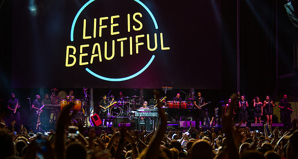Stevie Wonder at Life is Beautiful-1-3