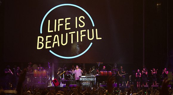 Stevie Wonder at Life is Beautiful-1-2