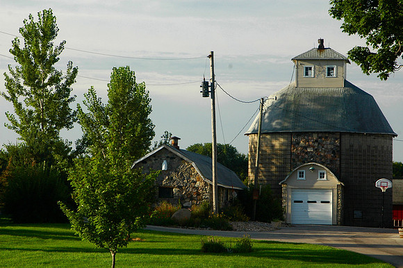 Sunny Dale Barn
